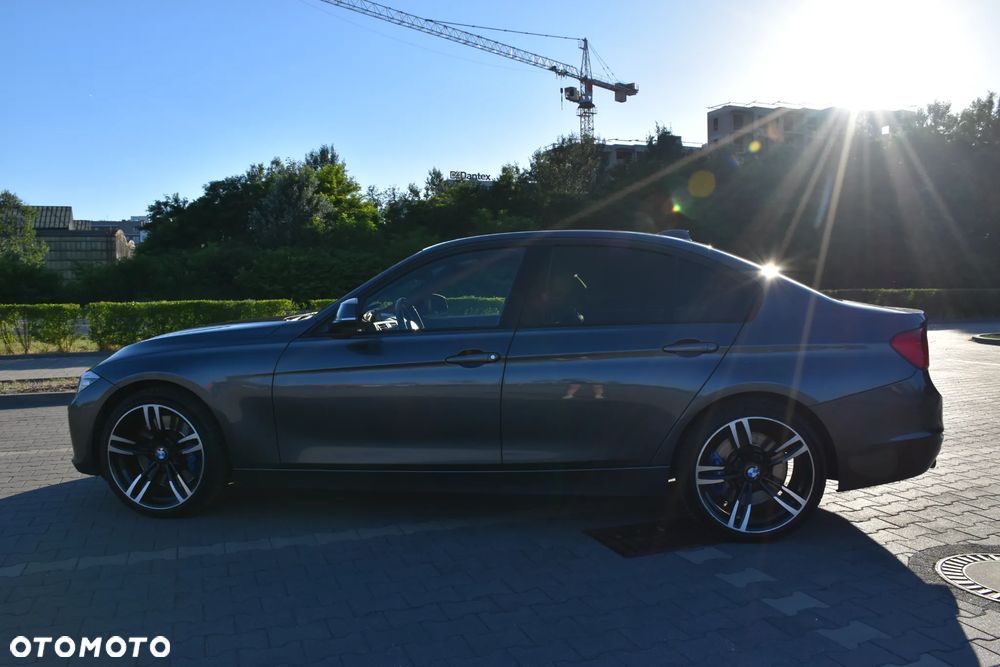 BMW Seria 3 328i Sport-Aut Sport Line - 8