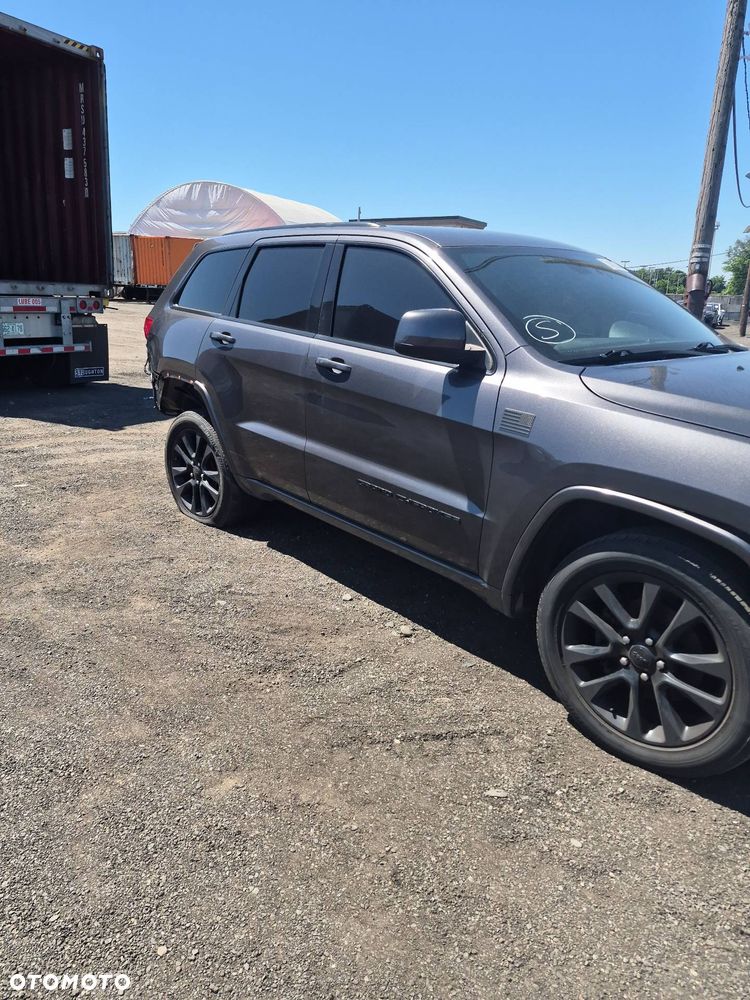 Jeep Grand Cherokee 3.6 V6 Laredo - 3