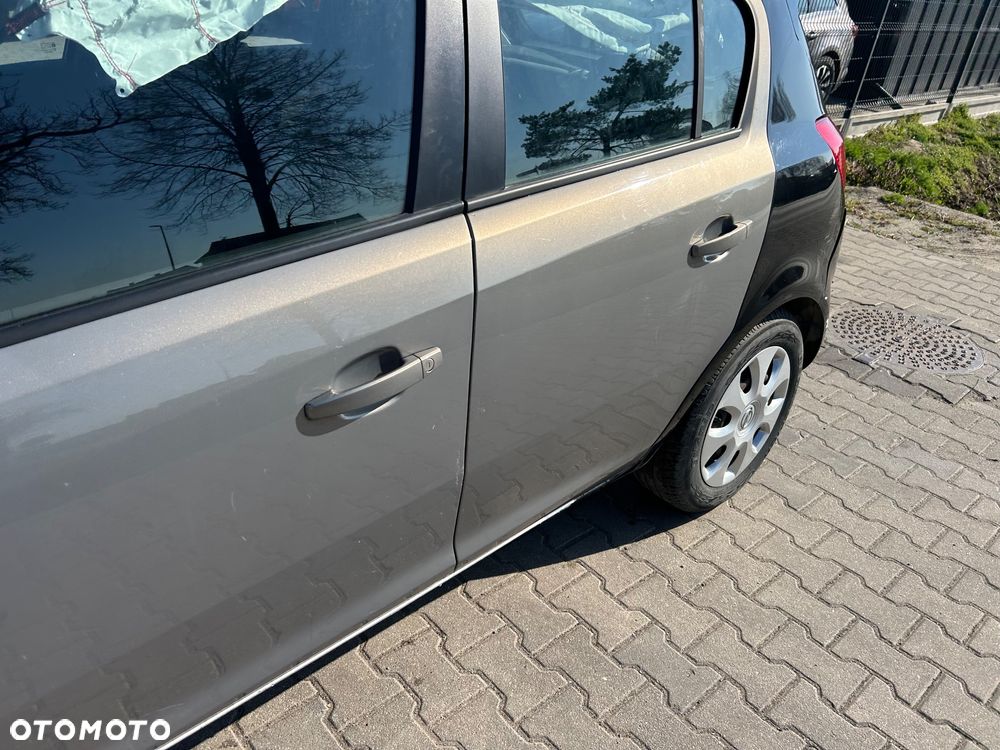 Opel Corsa - 23