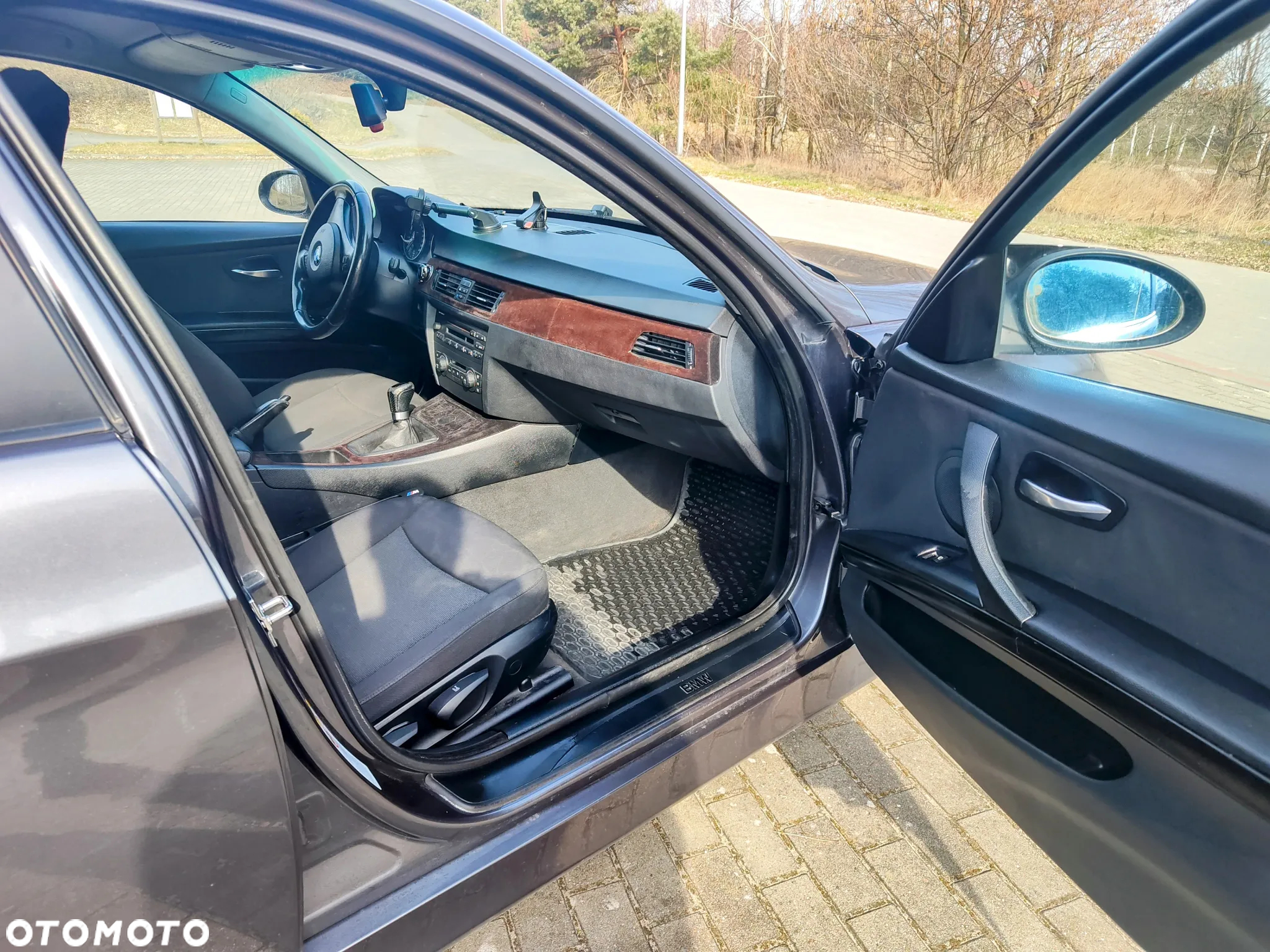 BMW Seria 3 318d - 16