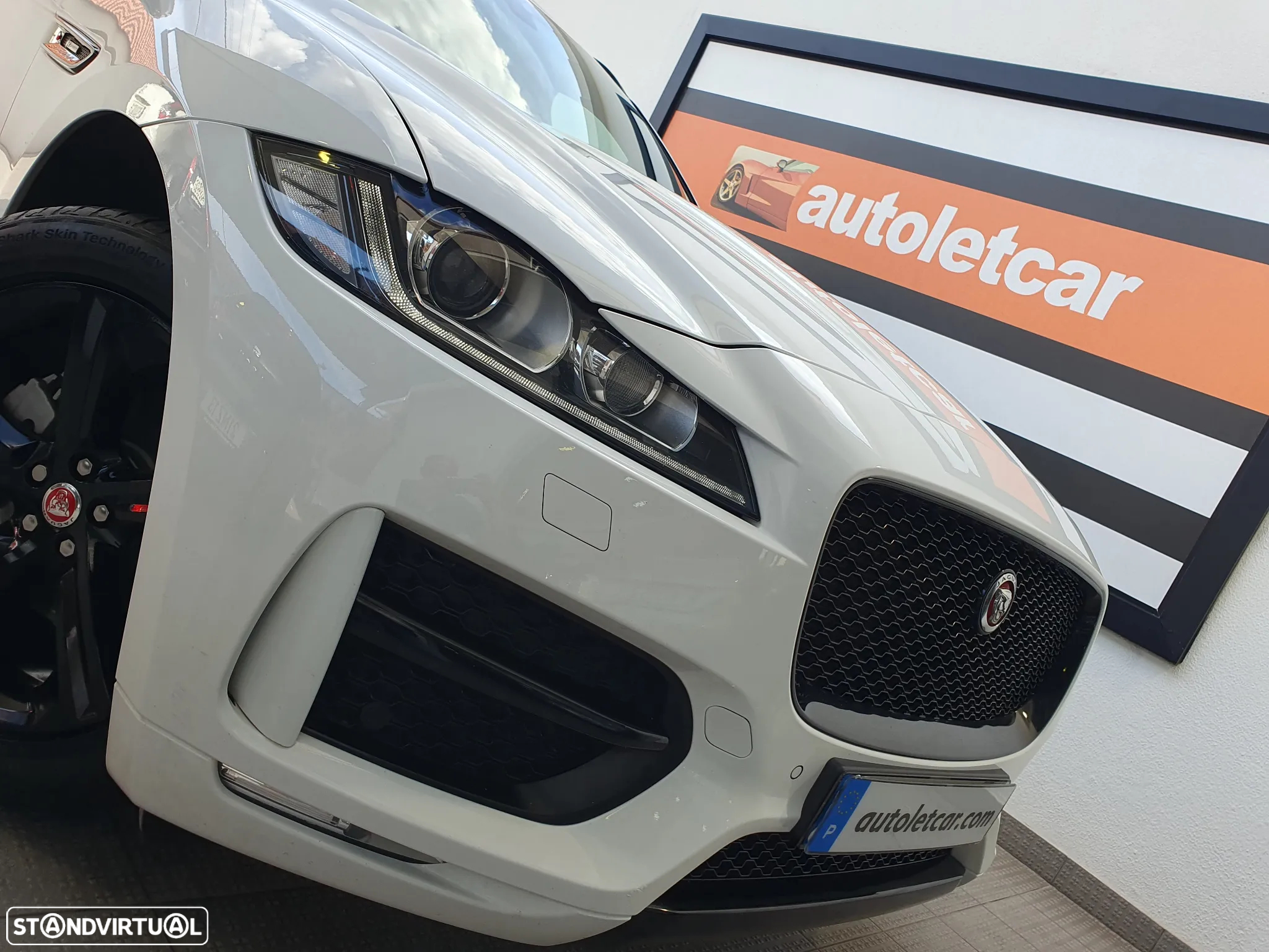 Jaguar F-Pace 20d AWD Aut. R-Sport - 23