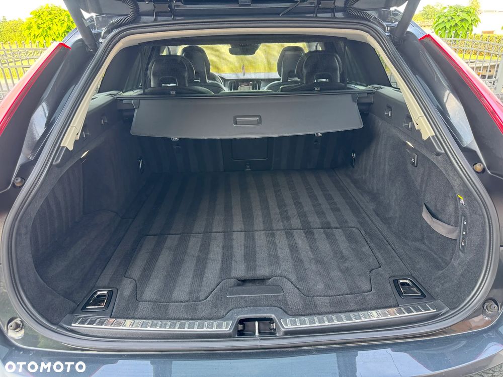 Volvo V90 D5 AWD Geartronic Inscription - 34