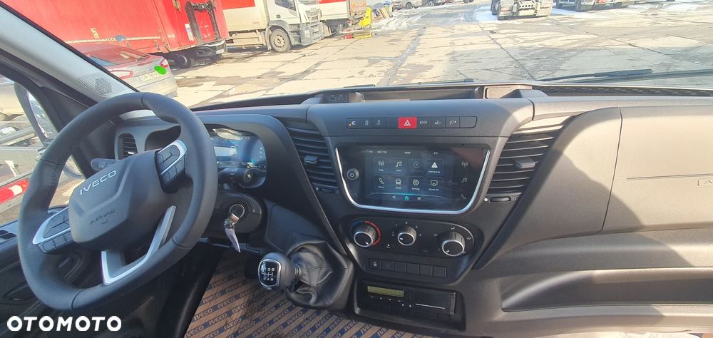 Iveco Daily 35S18 - 24