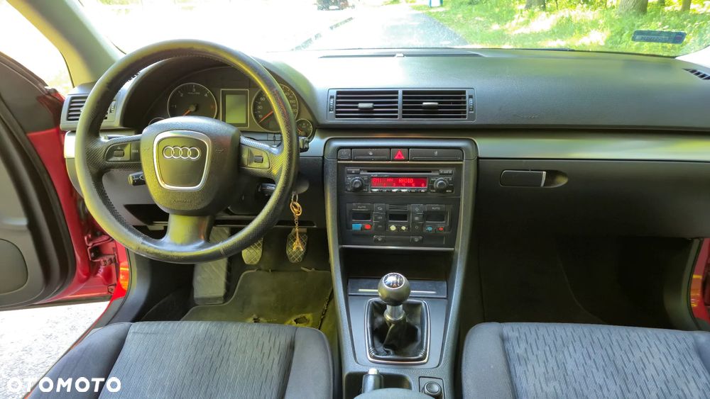 Audi A4 Avant 2.0 TDI - 8