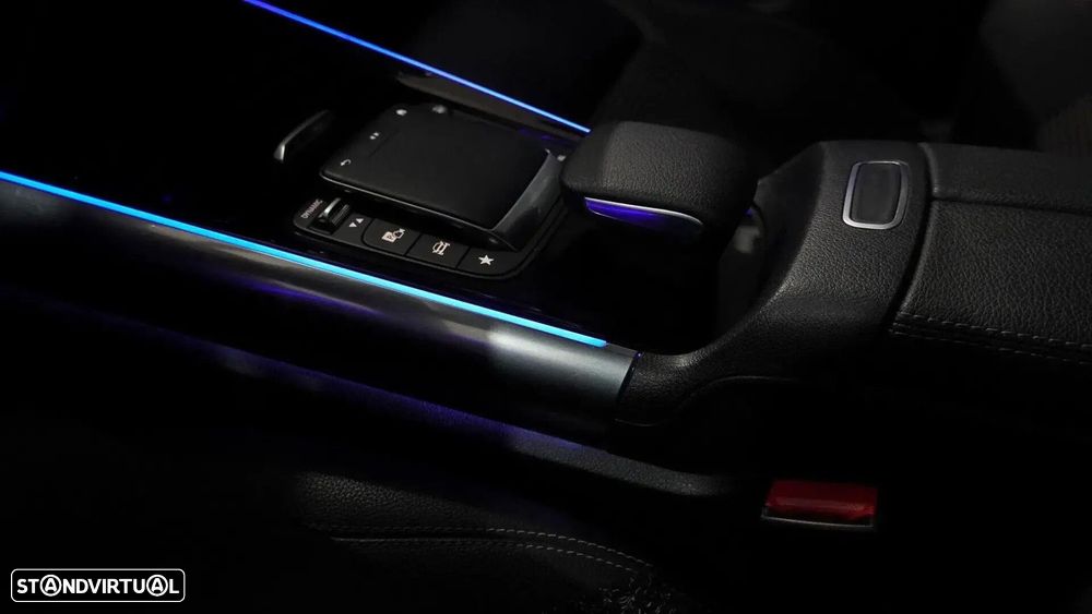 Mercedes-Benz GLA 200 d 8G-DCT Progressive Advanced - 36