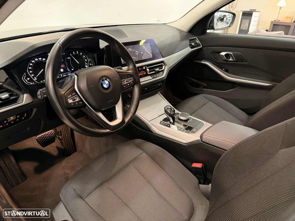 BMW 330 e Touring Corporate Edition Auto - 10