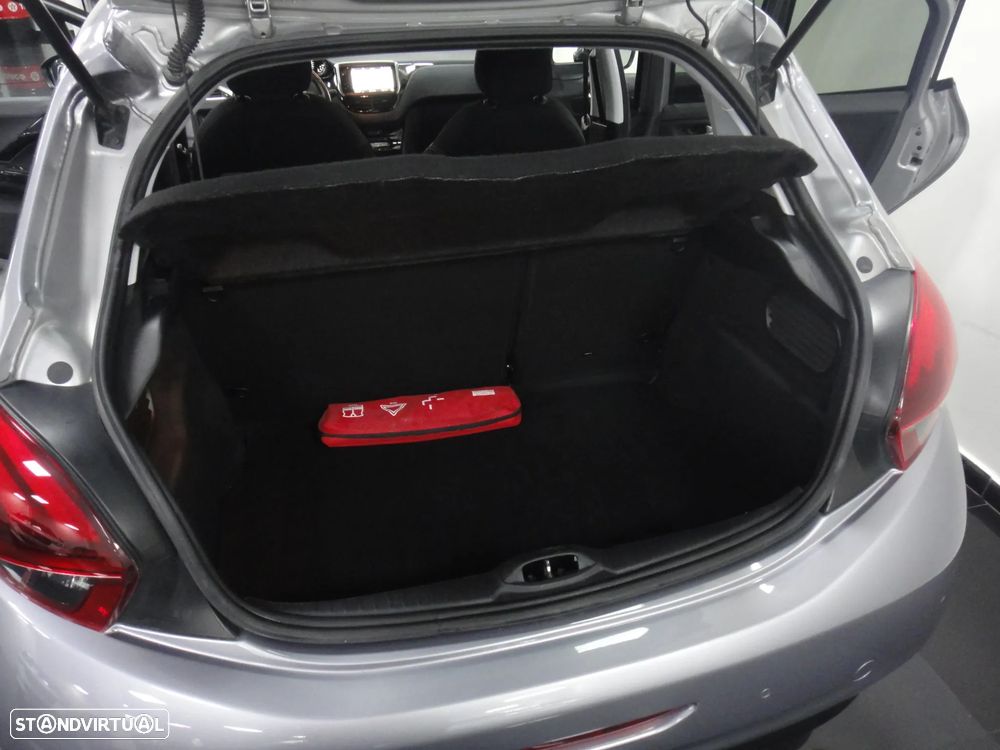 Peugeot 208 PureTech 110 Stop & Start EAT6 Tech Edition - 17