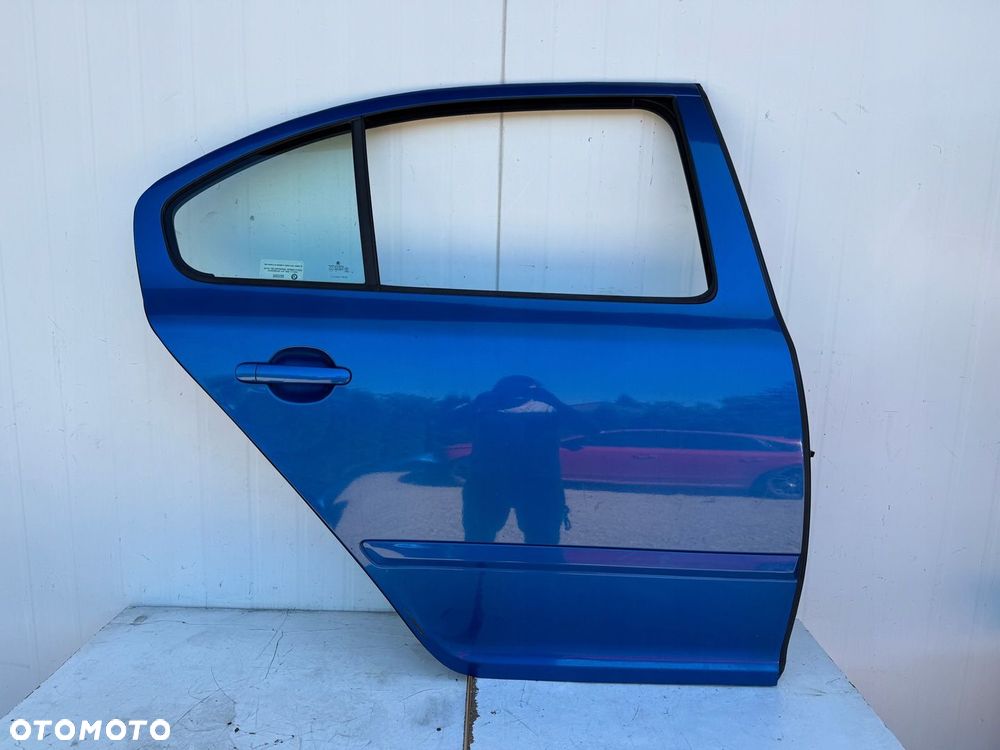 DRZWI PRAWY TYŁ TYLNE SKODA OCTAVIA II VRS RS 04-07r 9463 - WAWA