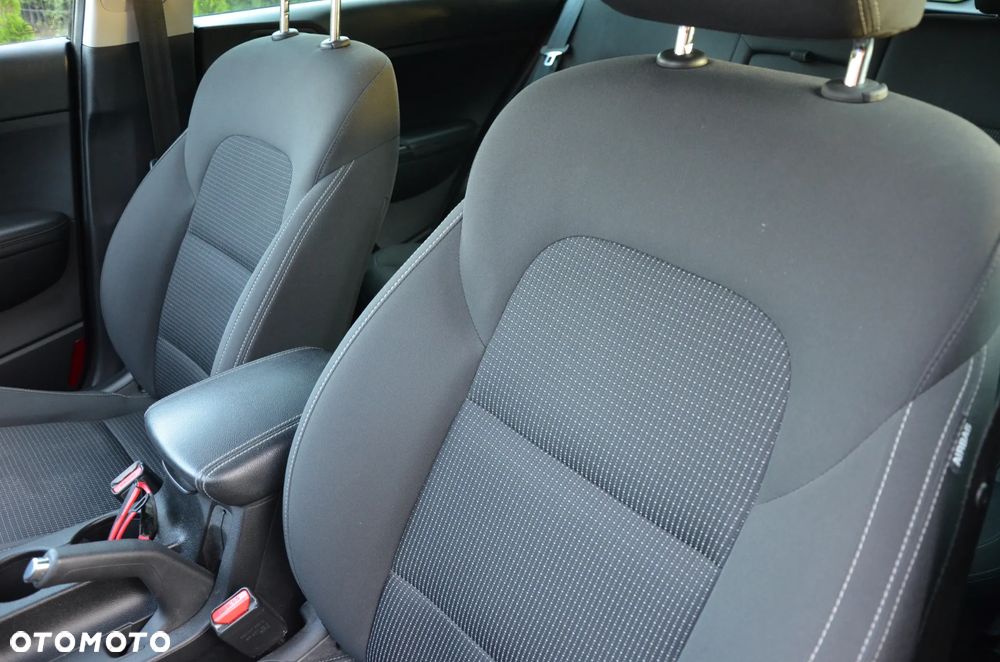 Kia Sportage 1.7 CRDI 2WD ISG Dream-Team Edition - 28