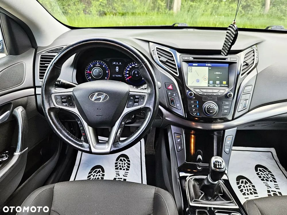 Hyundai i40 Kombi blue 1.7 CRDi Premium - 18