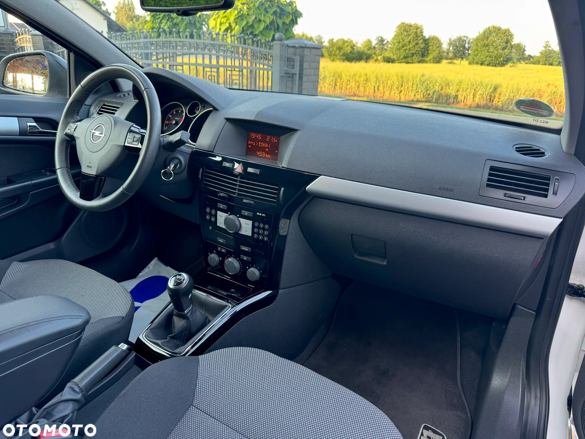 Opel Astra GTC 1.8 Edition 111 Jahre - 18