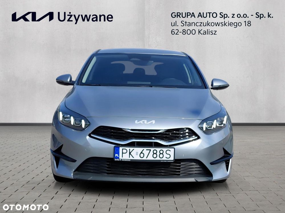 Kia Ceed - 8