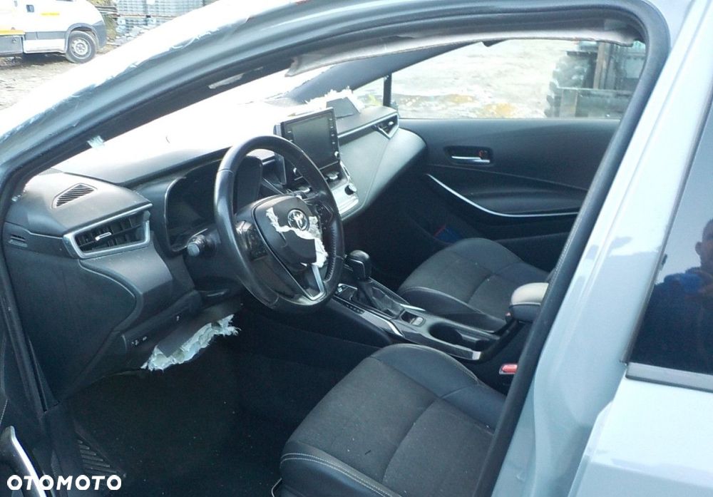 Toyota Corolla - 21