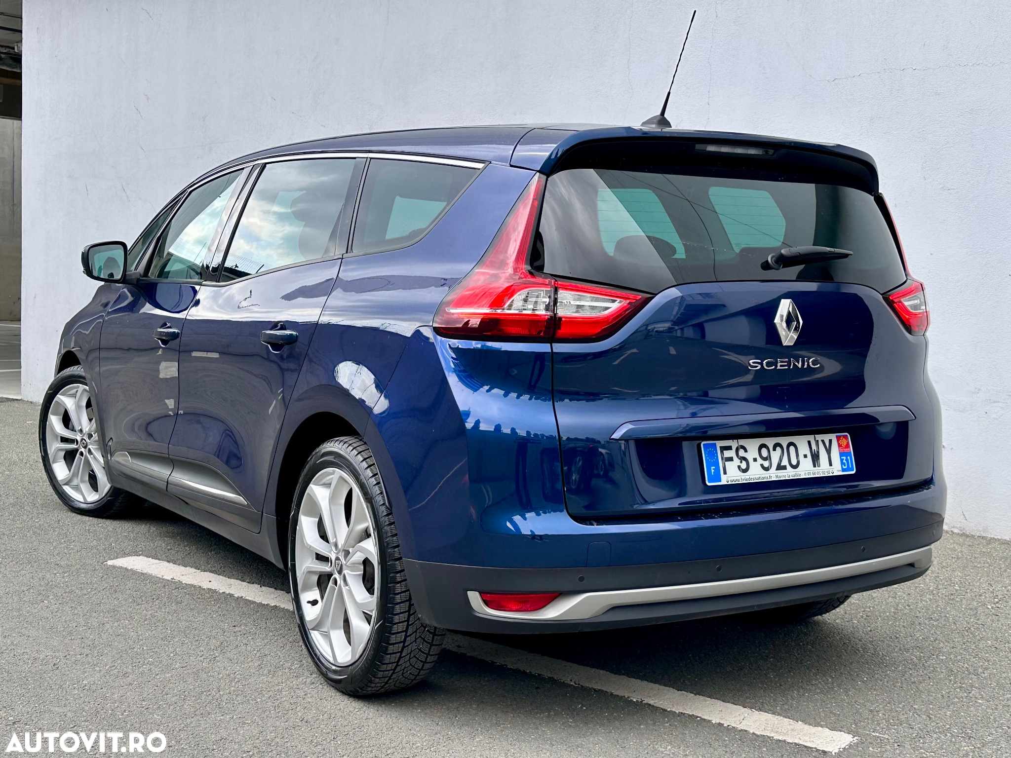 Renault Grand Scenic BLUE dCi 120 EDC BUSINESS EDITION - 21