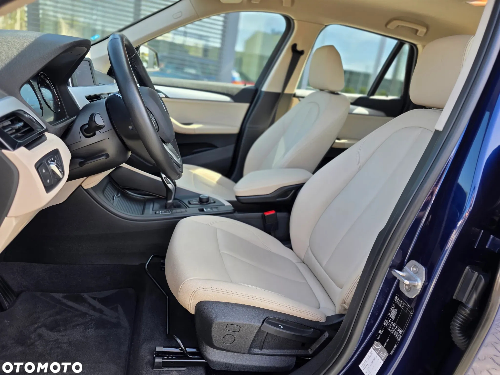 BMW X1 sDrive16d Sport Line - 18