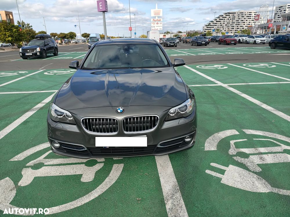 BMW Seria 5 525d xDrive AT - 1