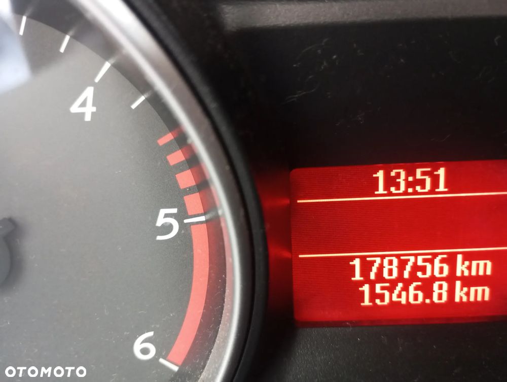 Ford Mondeo 2.0 TDCi Ambiente - 8