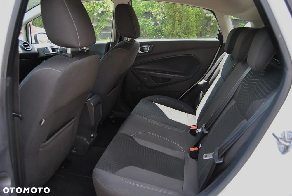 Ford Fiesta - 6