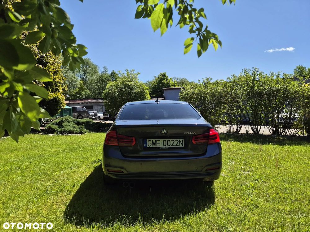 BMW Seria 3 330i Edition Luxury Line Purity - 7