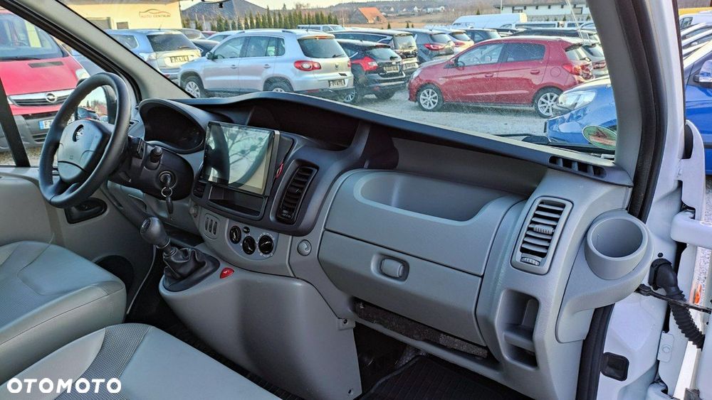 Opel Vivaro - 22