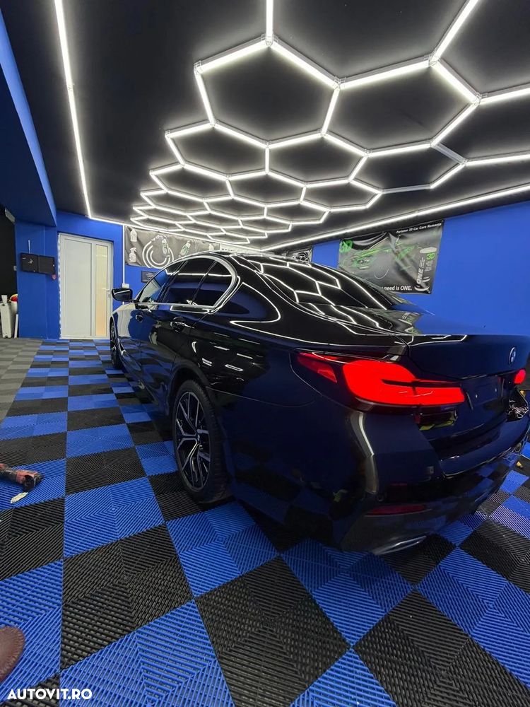 BMW Seria 5 520d xDrive AT MHEV - 11