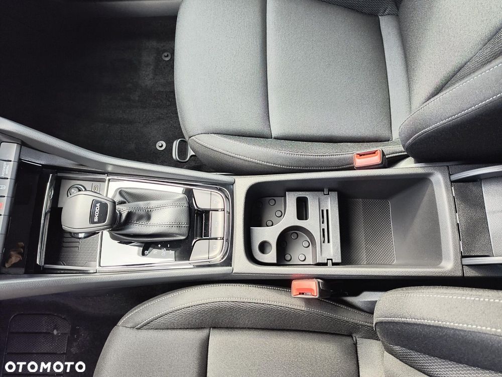 Skoda Karoq 1.5 TSI ACT Drive DSG - 26