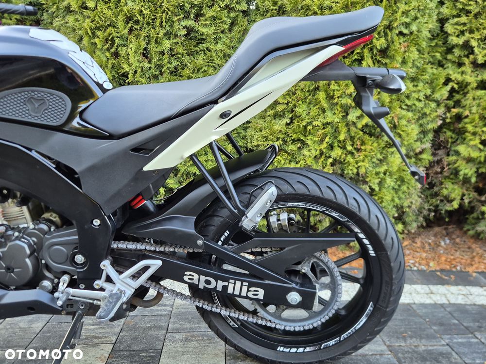 Aprilia Tuono - 9