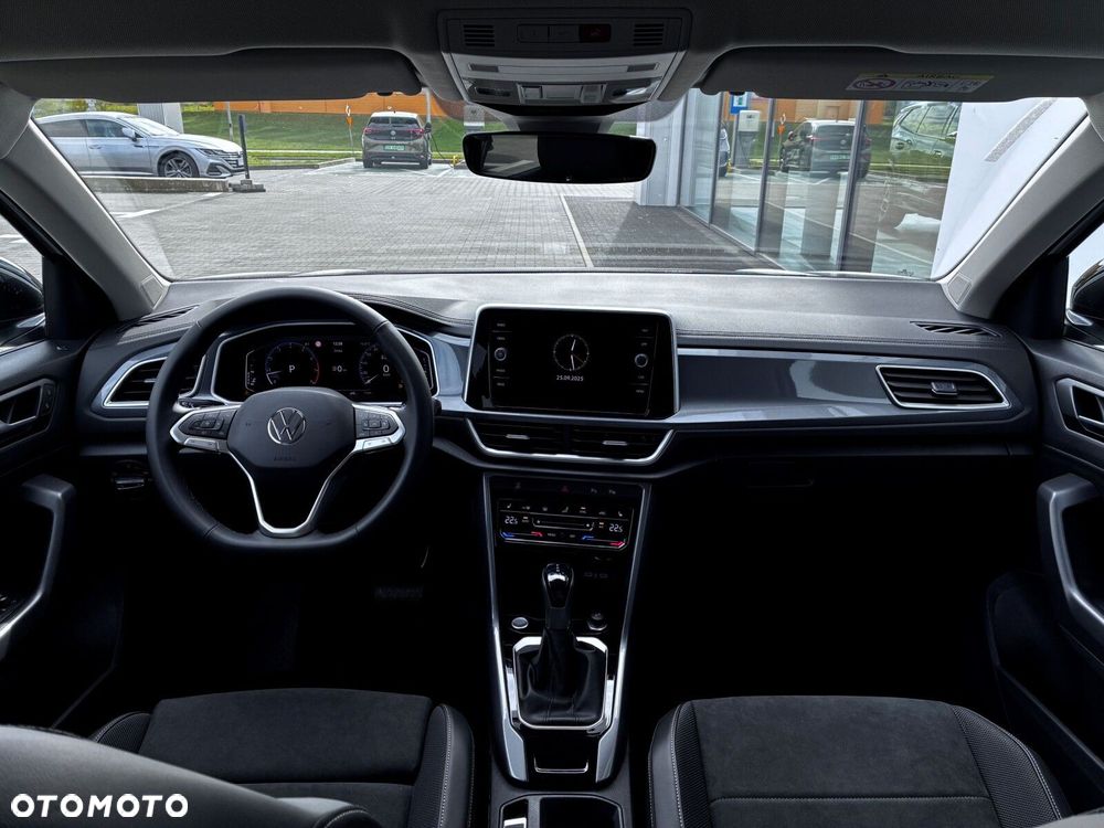Volkswagen T-Roc - 4