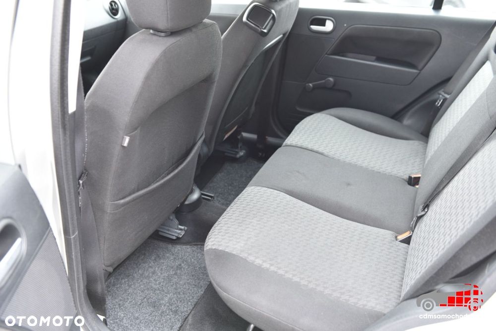 Ford Fusion - 15