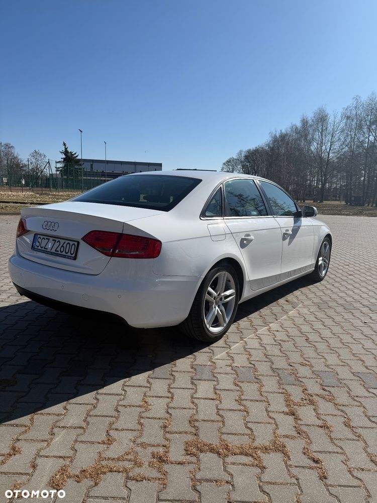 Audi A4 Limousine - 3