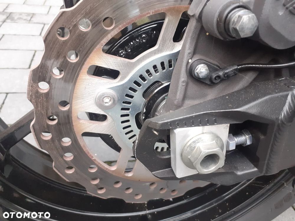 Kawasaki Z 900 - 15