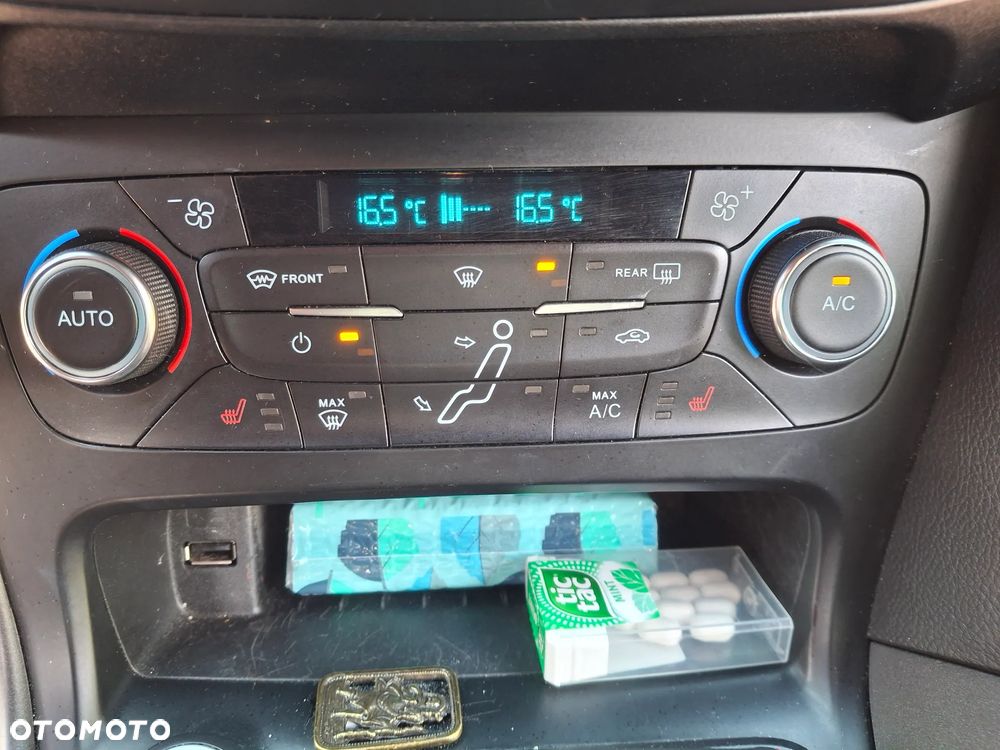 Ford Focus 1.5 EcoBoost ST-Line Black ASS - 31