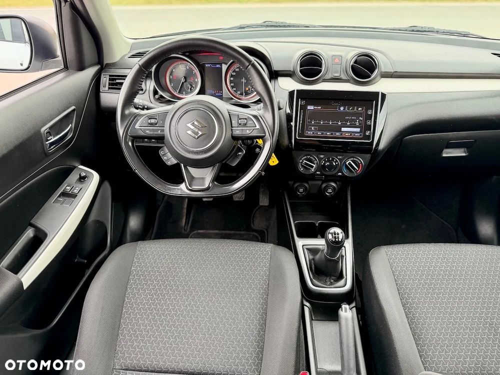 Suzuki Swift 1.2 Dualjet Hybrid Club - 6