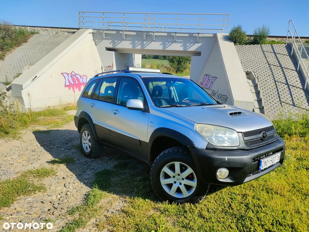 Toyota RAV4 2.0 D-4D 4x4 - 13