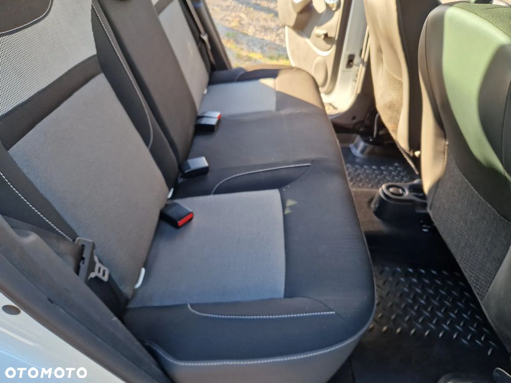 Dacia Duster 1.6 SCe Outdoor 4x4 S&S - 15