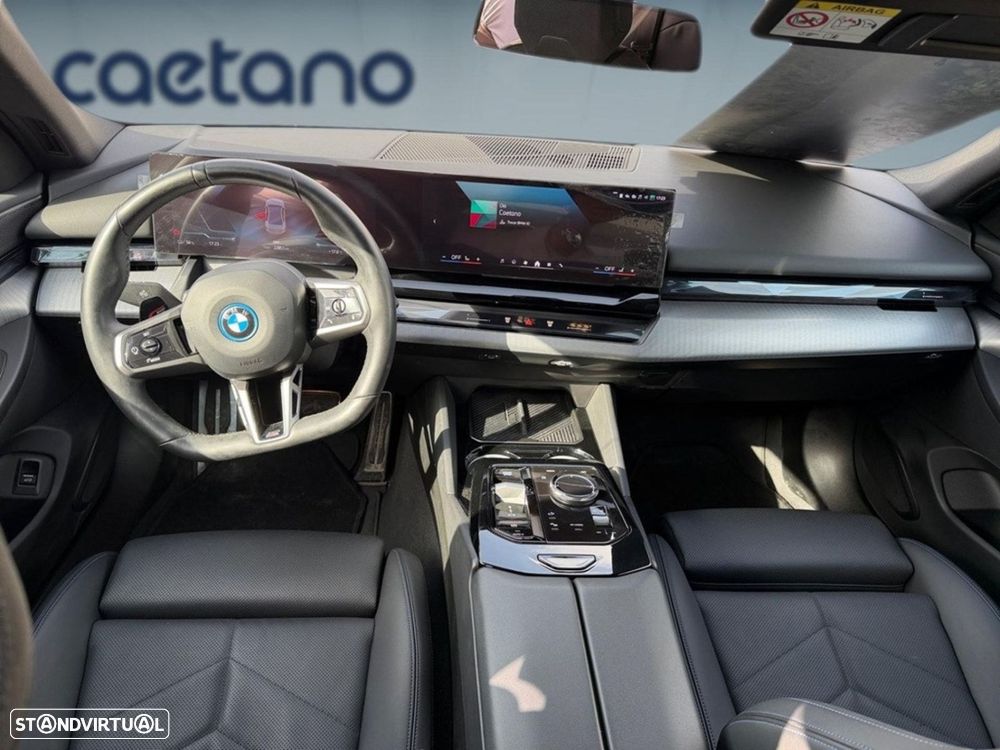 BMW i5 eDrive40 Pack Desportivo M - 12