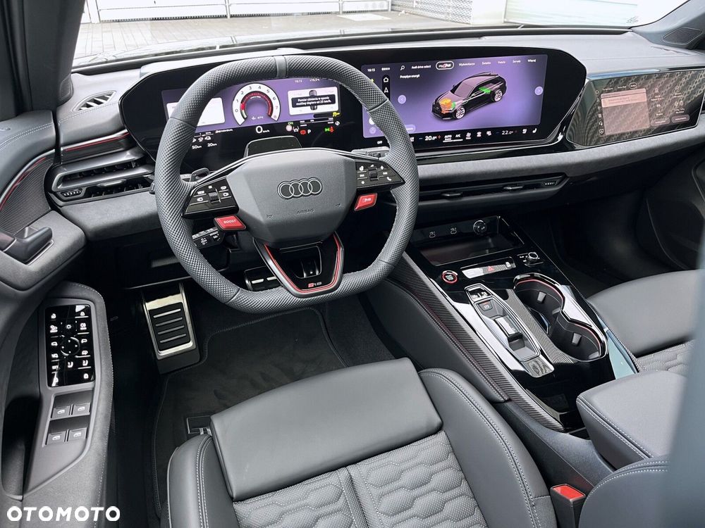 Audi RS5 Avant - 16
