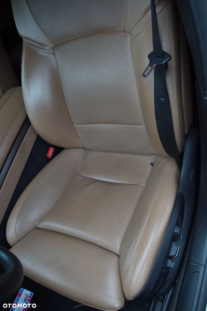 Pojazd na części BMW F01 750i Long xDrive, rocznik 2011 BLACK SAPPHIRE METALLIC (475) XCL.LEDER NAPPA ERW./D5 SATB HELL (NAD5) silnik N63B44O0 skrzynia GA6HP-26Z drzwi klapa szyba fotele long amortyzator - 7