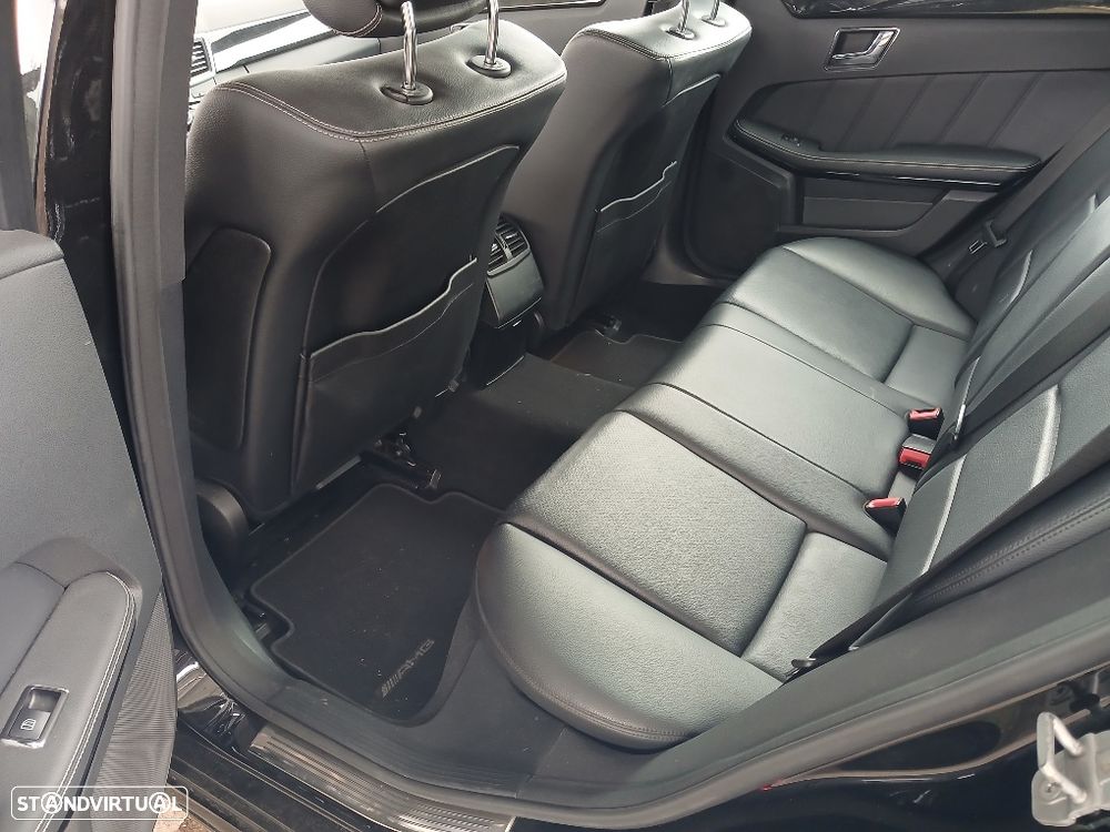 Mercedes-Benz E 220 CDi Avantgarde BE Auto. - 12