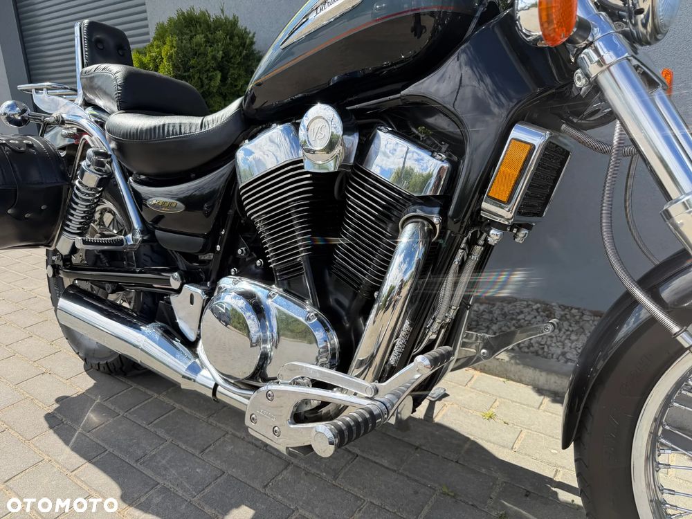 Suzuki Intruder - 15