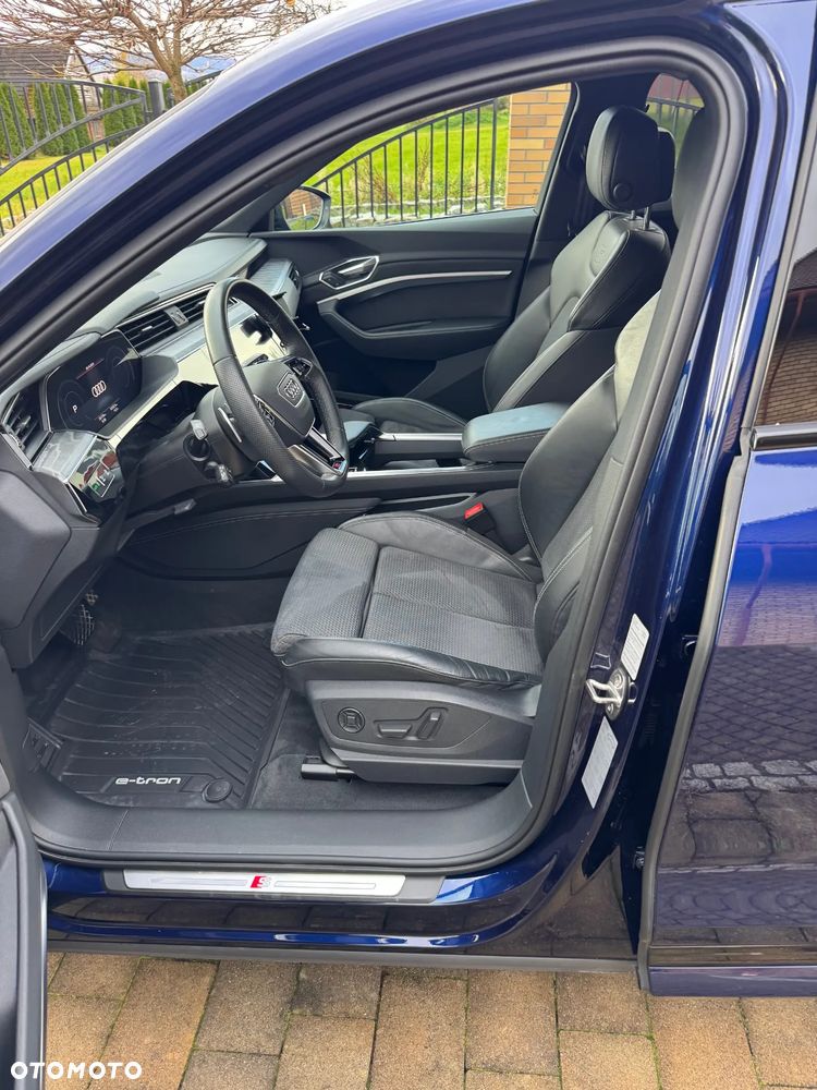 Audi e-tron 55 quattro S line - 13