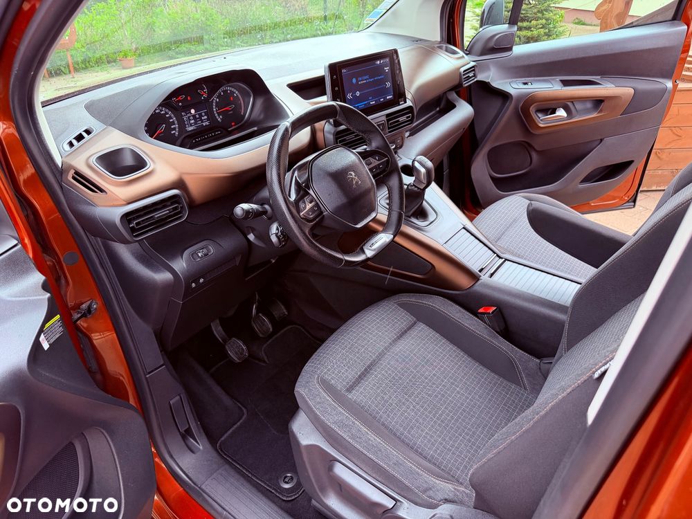 Peugeot Rifter Long 1.5 BlueHDI GT S&S (7-os.) - 32