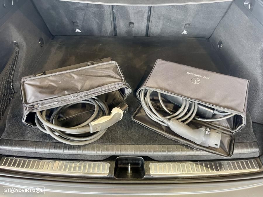 Mercedes-Benz GLC 300 e 4Matic - 36
