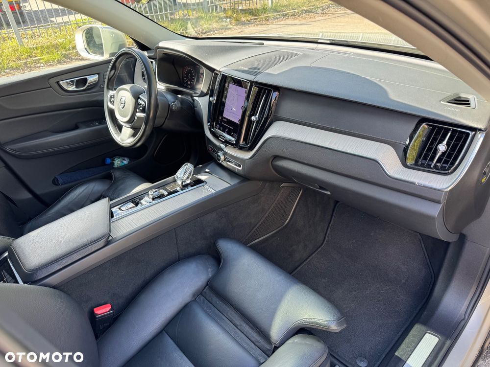 Volvo XC 60 B4 D Inscription - 28