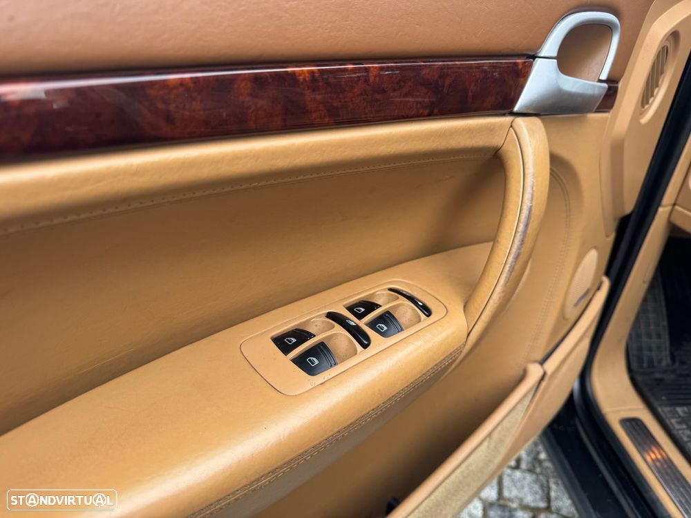 Porsche Cayenne Turbo - 18