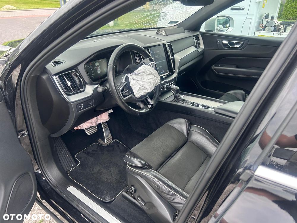 Volvo XC 60 D4 SCR R-Design - 12