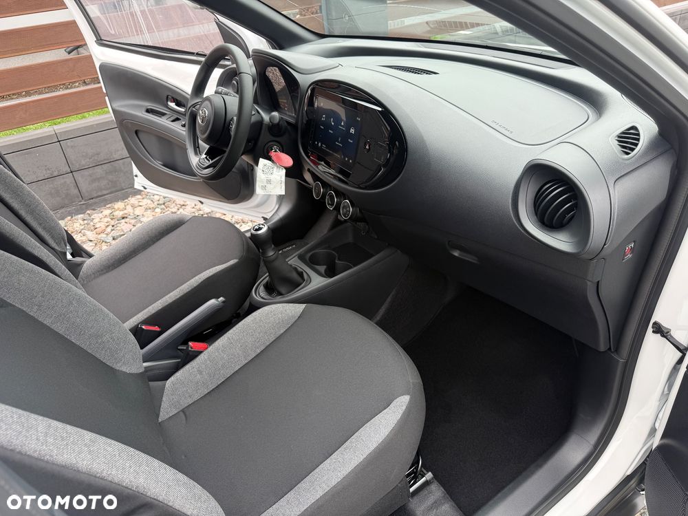 Toyota Aygo X Air Style - 30