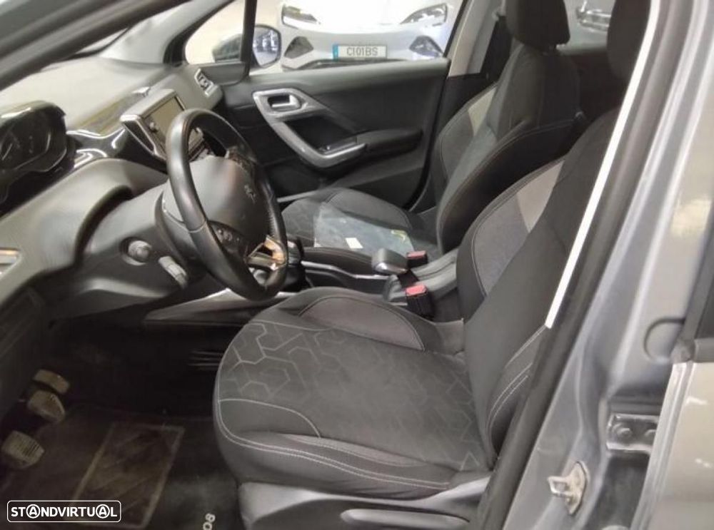 Peugeot 2008 - 3