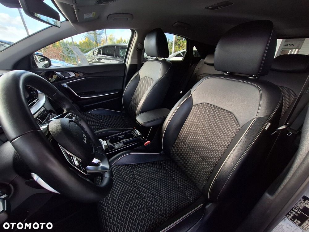 Kia Ceed 1.5 T-GDI L DCT - 17