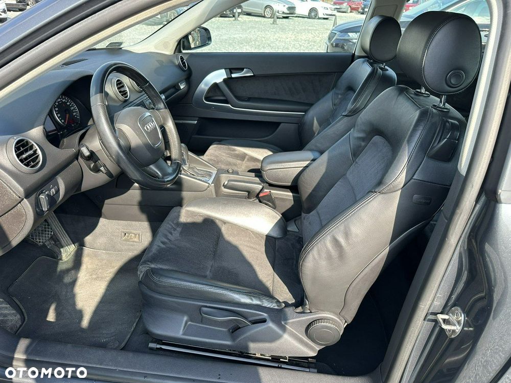 Audi A3 3-drzwiowe 3.2 quattro S tronic Ambition - 11